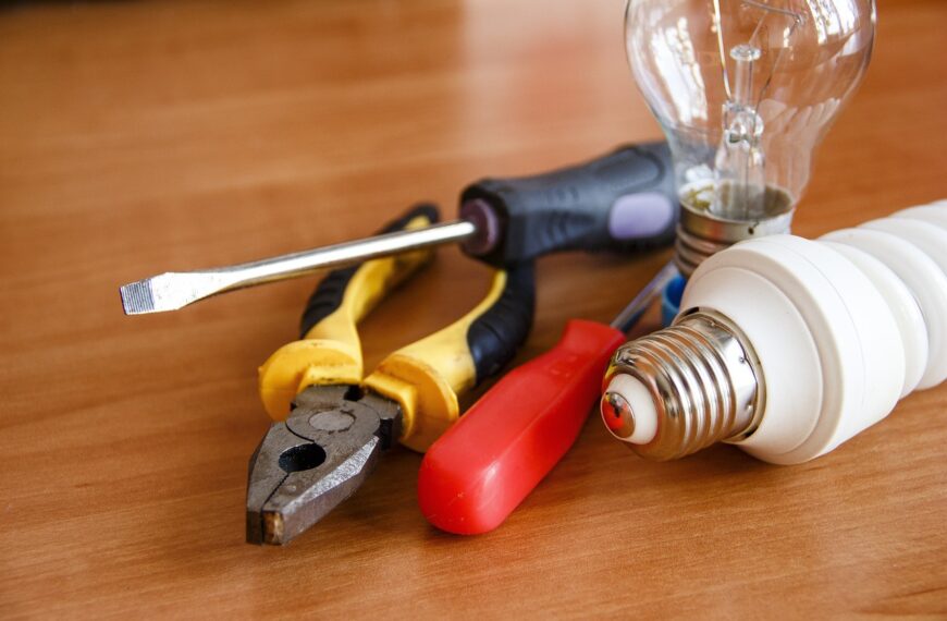 Licensed Electricians: Savvy Professionals in Their Fields